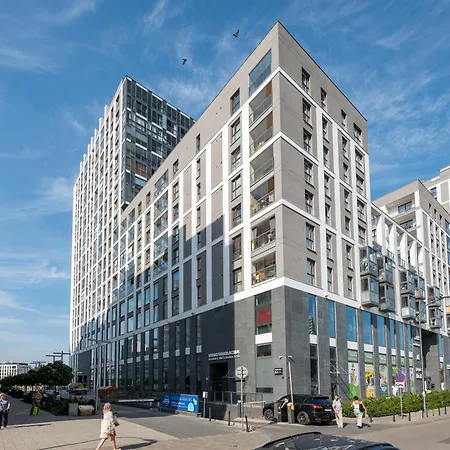 Apartment Rondo Wiatraczna Deluxe By Bookinghost *