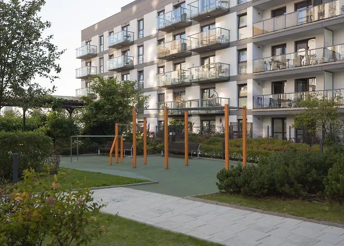 Rondo Wiatraczna Deluxe By Bookinghost