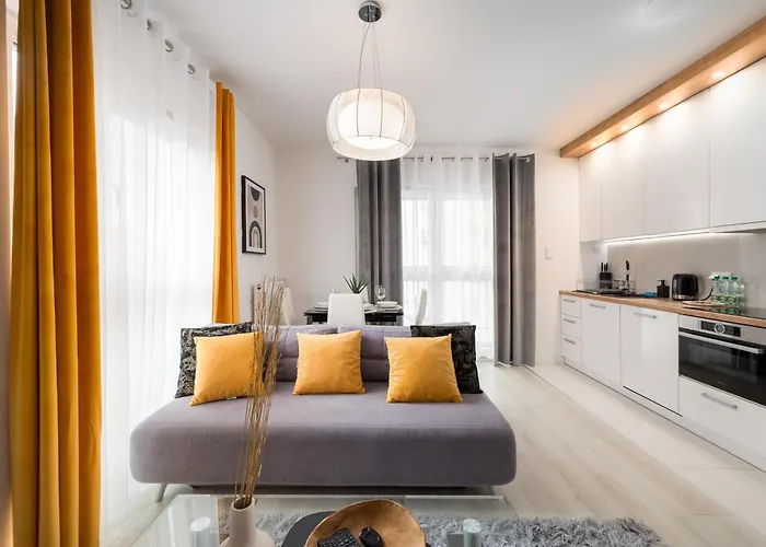 Rondo Wiatraczna Deluxe By Bookinghost