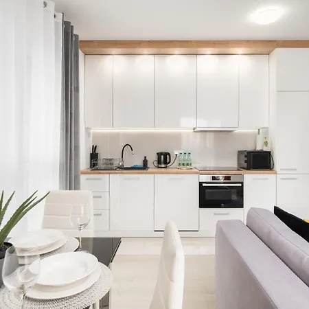 Rondo Wiatraczna Deluxe By Bookinghost アパート *